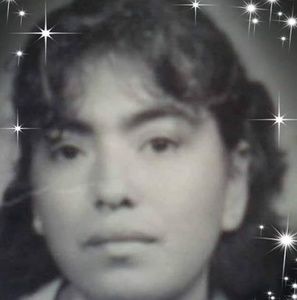 Meet your Posher, Adela